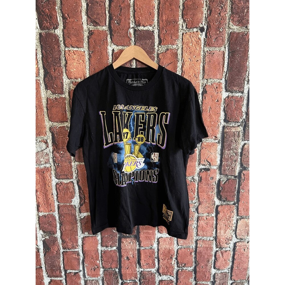 Mitchell & Ness Lakers Mens Black Short Sleeve T-shirt 88 87 Champions Medium